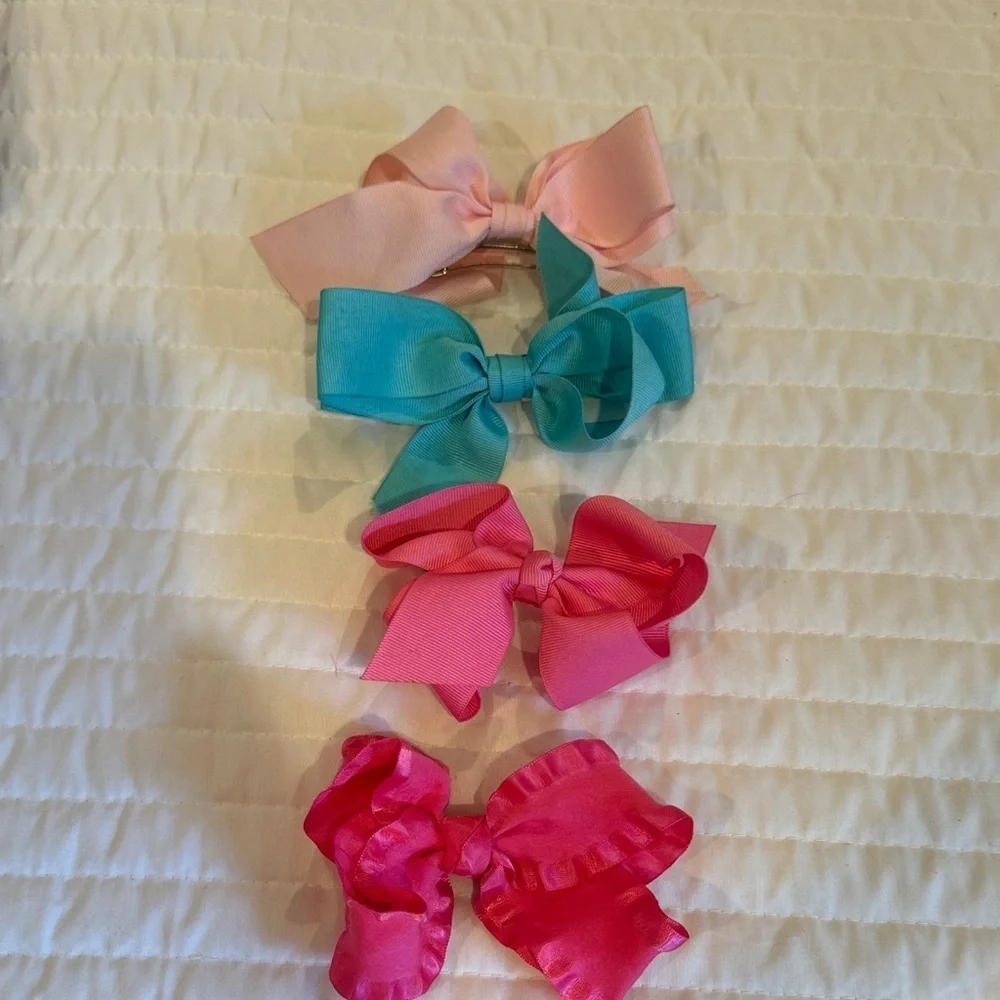 Bow lot - Picture 2 of 3